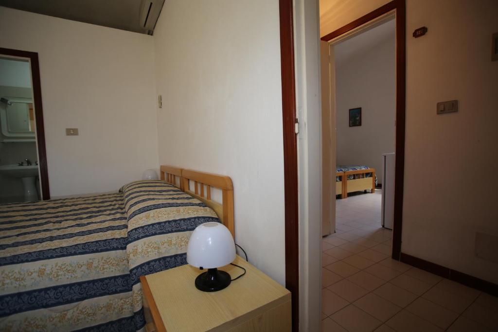 Hotel Club Poseidon Stalettì Habitación foto
