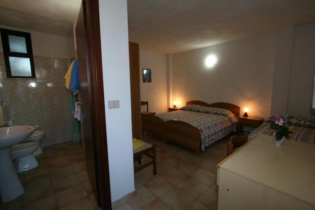 Hotel Club Poseidon Stalettì Habitación foto